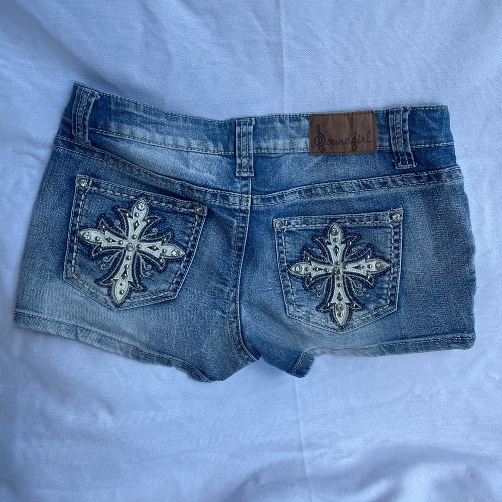 Soundgirl Jean shorts